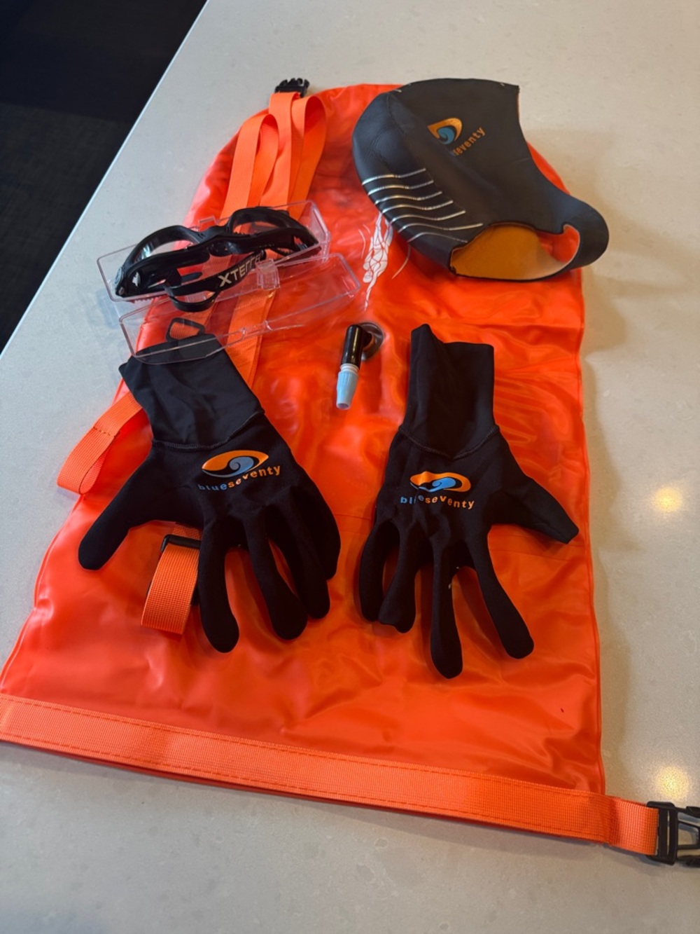 Blue Seventy Men’s Orange Open-Water Swim Safety Buoy hat gloves  Set, xterra